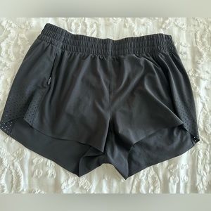 Athleta Hustle Short 3”